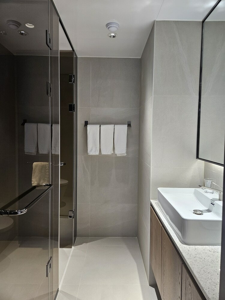 Фото Hotel the Designers Lyj Suite Yeoksam