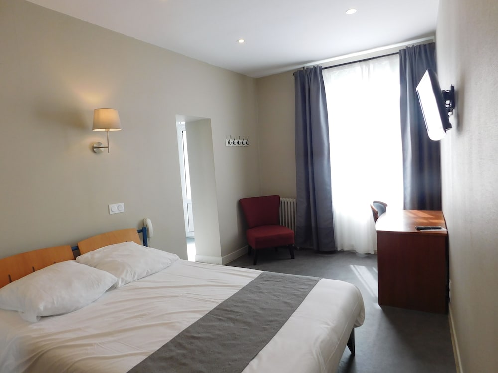 Фото Hotel Des Pyrénées