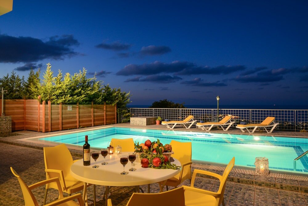 Фото Danae's Luxury Villas