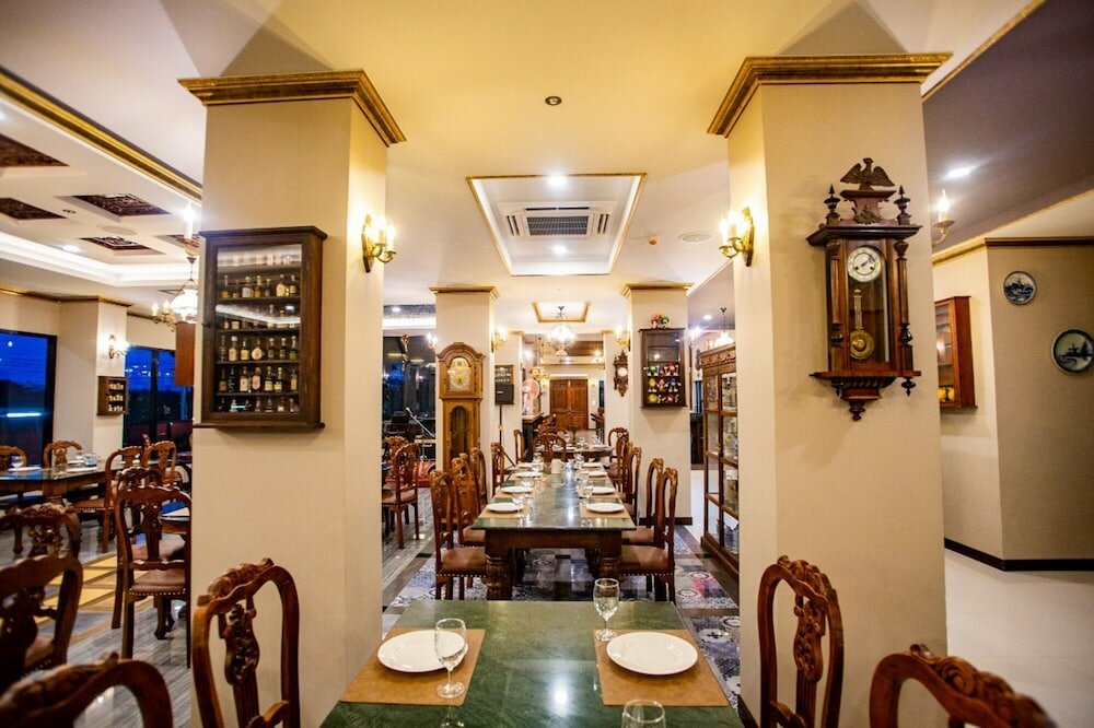 Фото Chunlee Grand Hotel