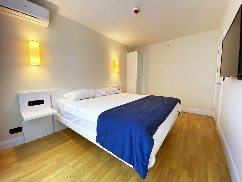 Фото Двухкомнатные апартаменты Orbi City, 27 этаж, вид на горы и море	