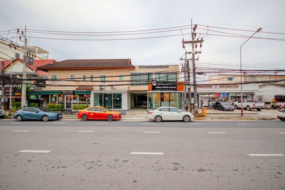 Фото Oyo 1117 Phuket Airport Suites