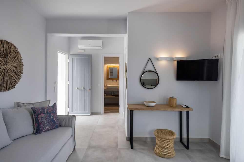 Фото Drios Luxury Studios