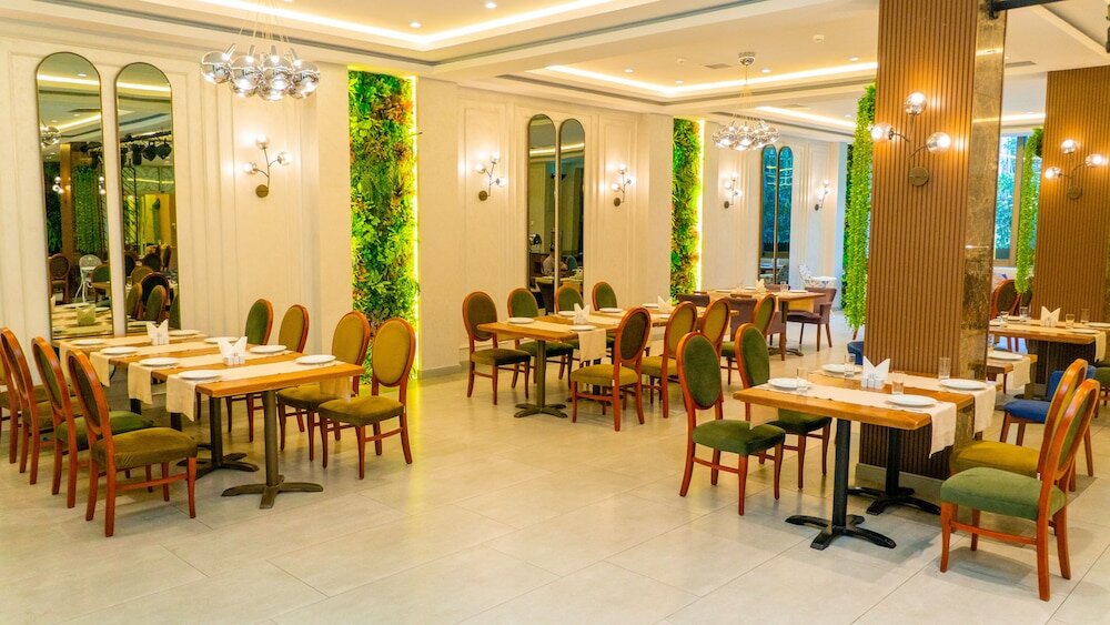 Фото Grand Midway Hotel Baku