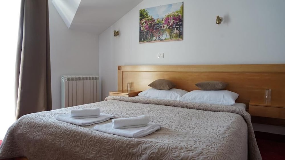 Фото Hotel Serdar