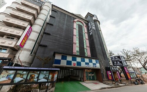 Гостиница Motel Nine в Тэджоне