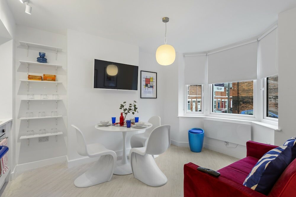 Фото OnPoint -3 Bed House - Parking