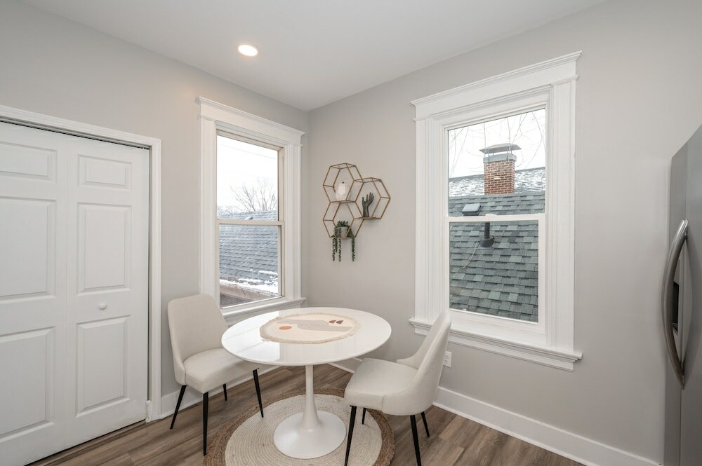 Фото The Luxe Spot Suites