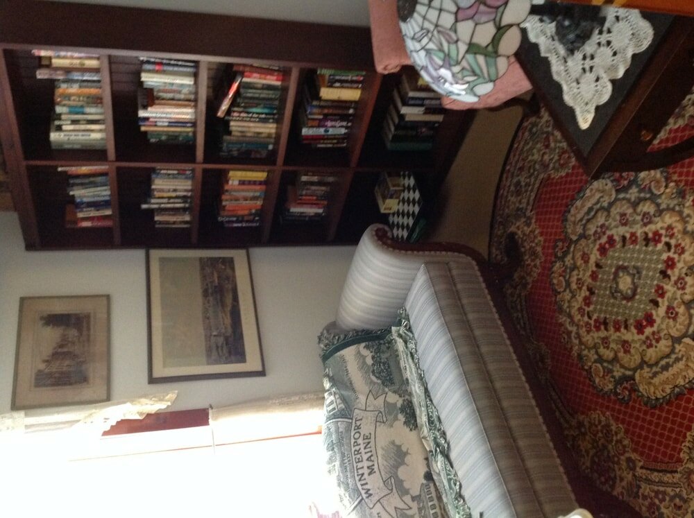 Фото Old Winterport Commercial House