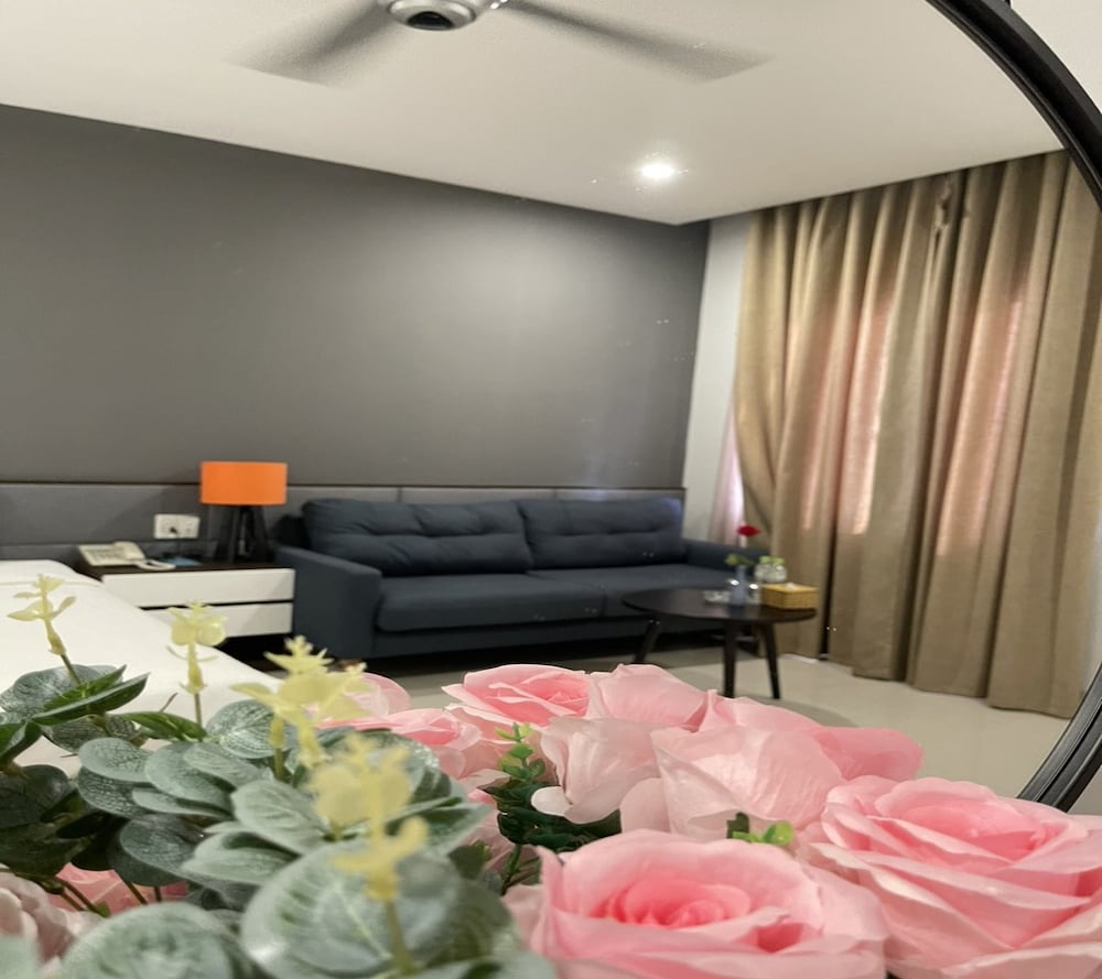 Фото My Khe 2 Da Nang Seafront Hotel