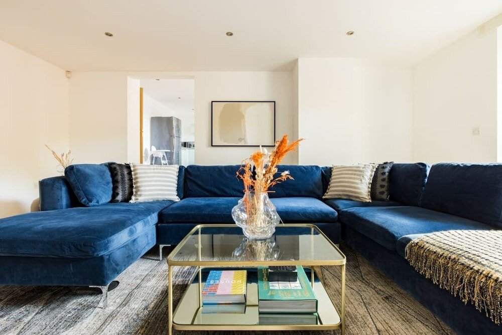 Фото The Clapham - Captivating 2bdr With Garden & Parking