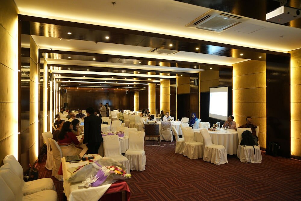 Фото Отель Lakeshore Heights