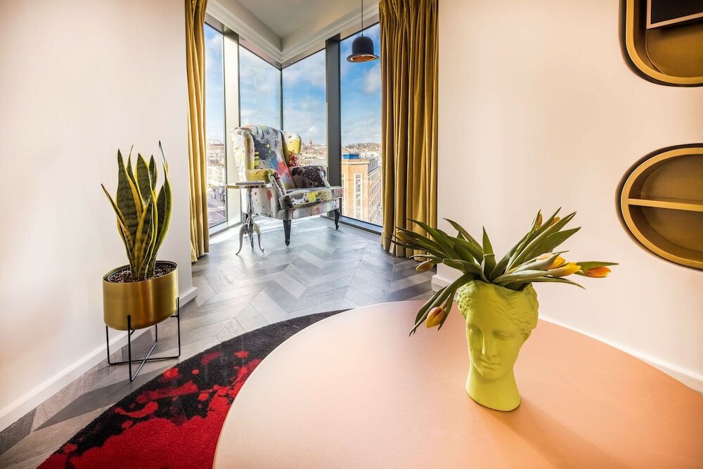 Фото nhow London