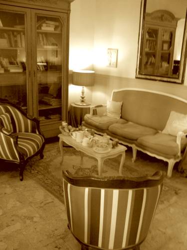 Фото Maison Saint Louis