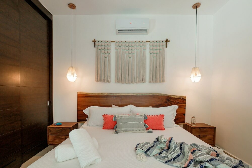 Фото Marvellouse Town House, Terrace, Pool and Golf