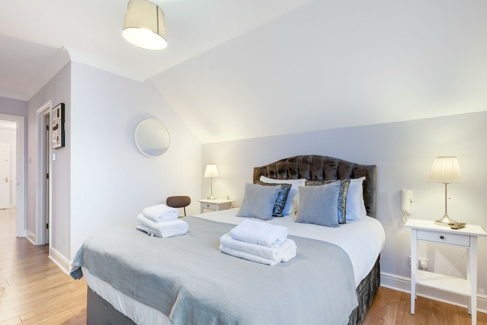 Фото Modern Bright Spacious 2 bed Barnet Apt