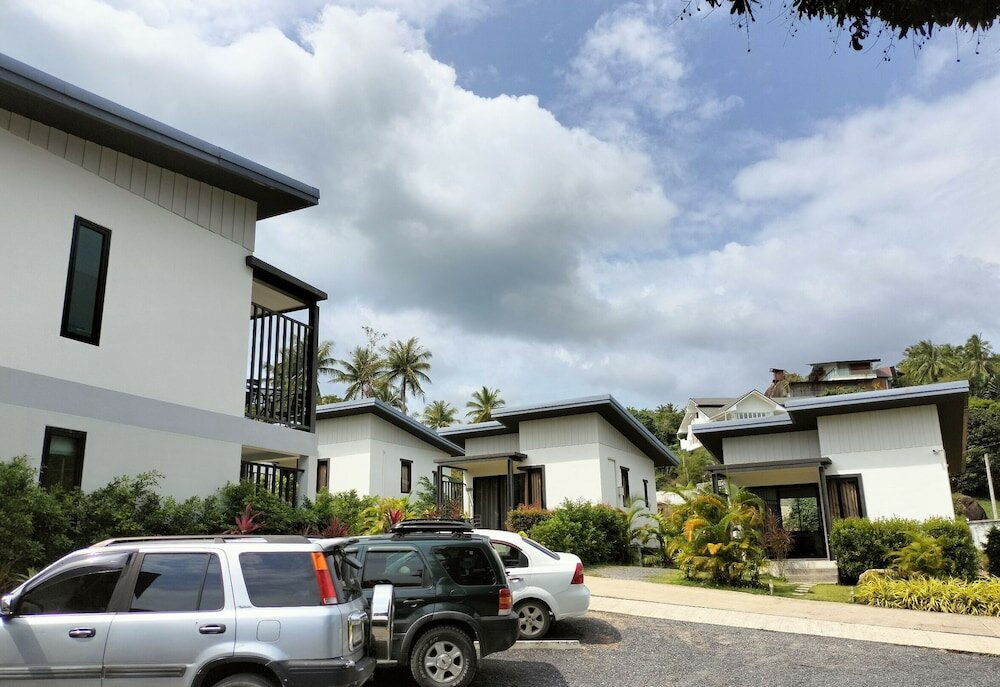 Фото Naiwok Hills