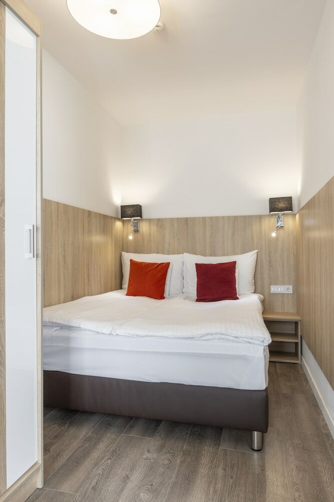 Фото Silver Crown Hotel & Residence