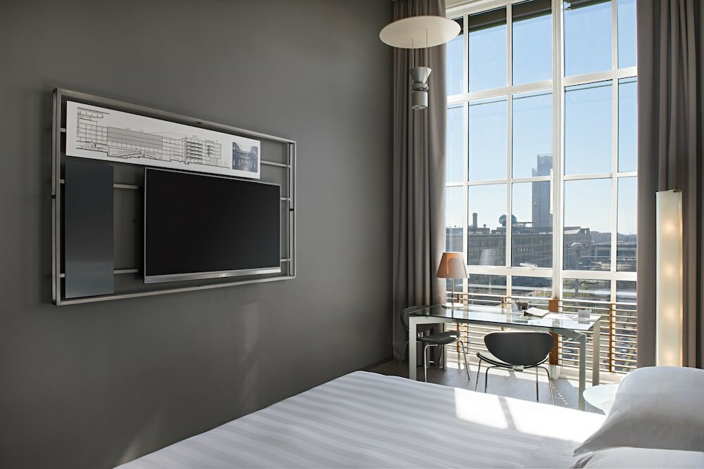 Фото DoubleTree by Hilton Turin Lingotto