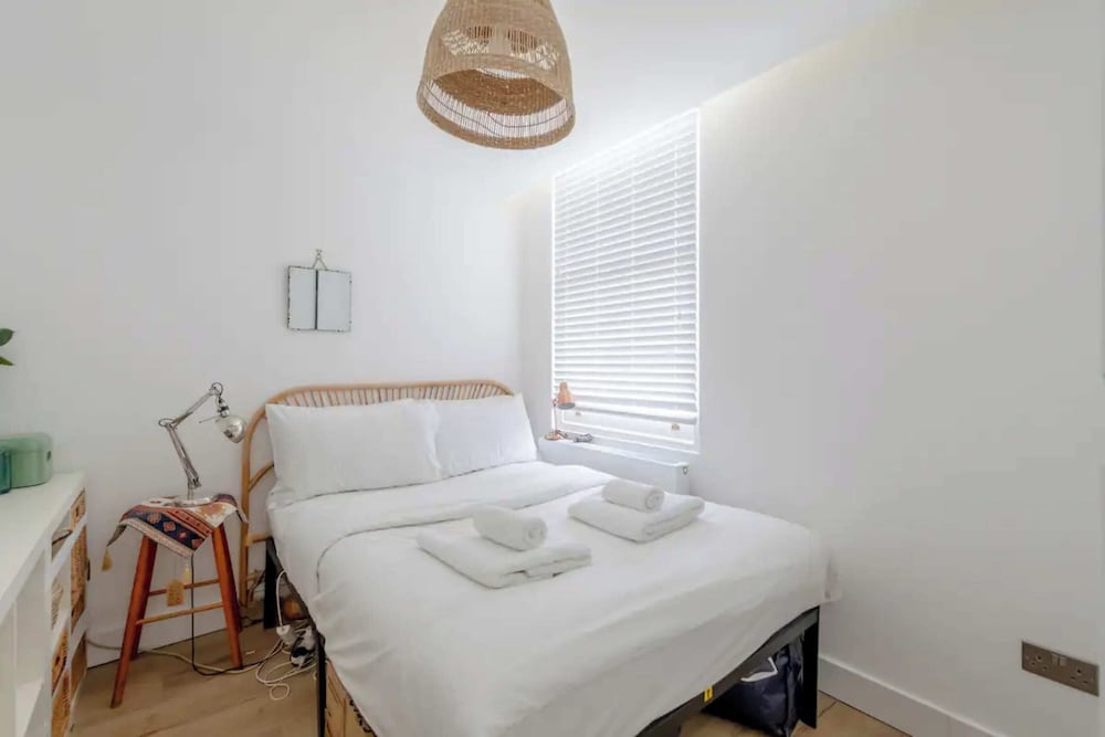 Фото Bright & Beautiful 1bd Flat - Hackney Central