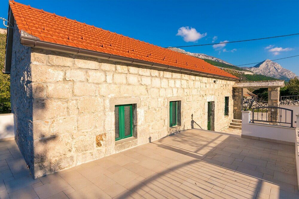 Фото Stipe - With Pool - H