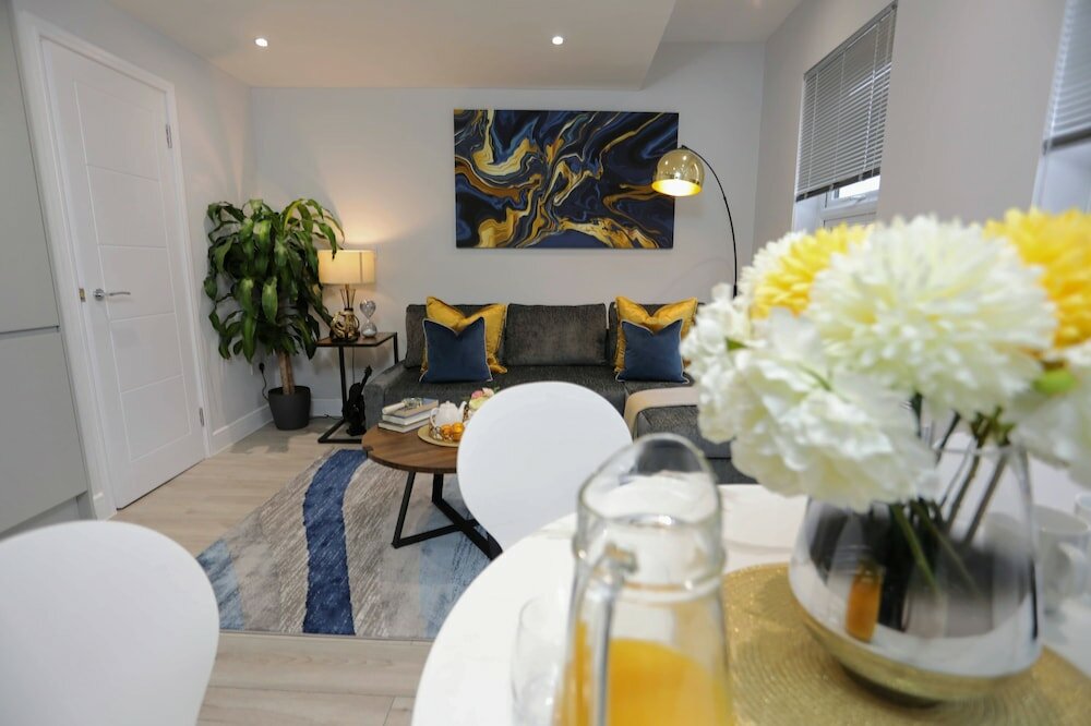 Фото Stanhope Road Apartments