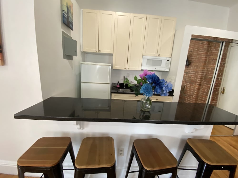 Фото 31 Street Broadway Hotel