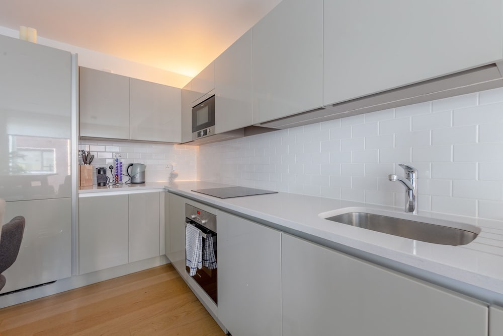 Фото Bright Flat in Elephant & Castle