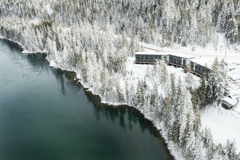 Фото Basecamp Resorts Revelstoke