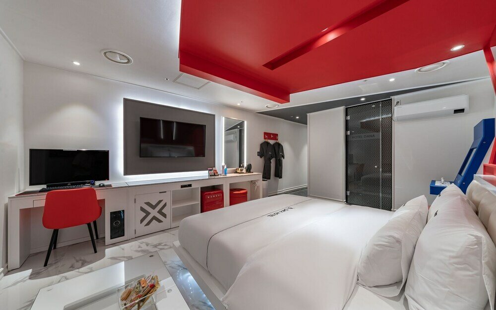 Фото Jongno Dana Hotel