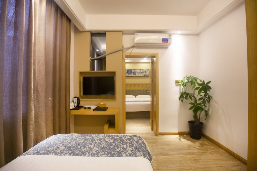 Фото Zhangjiajie Yunqi Inn