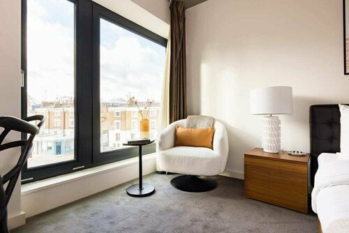 Гостиница The Kensington and Chelsea Arms - Modern 1bdr Flat в Лондоне