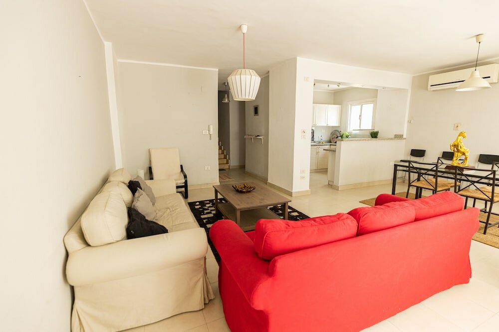 Фото Lily Mint Retreat Inviting 3br Apartment