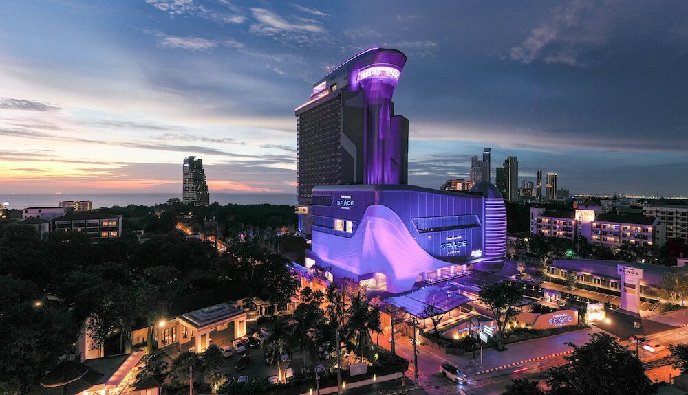 Фото Grande Centre Point Space Pattaya