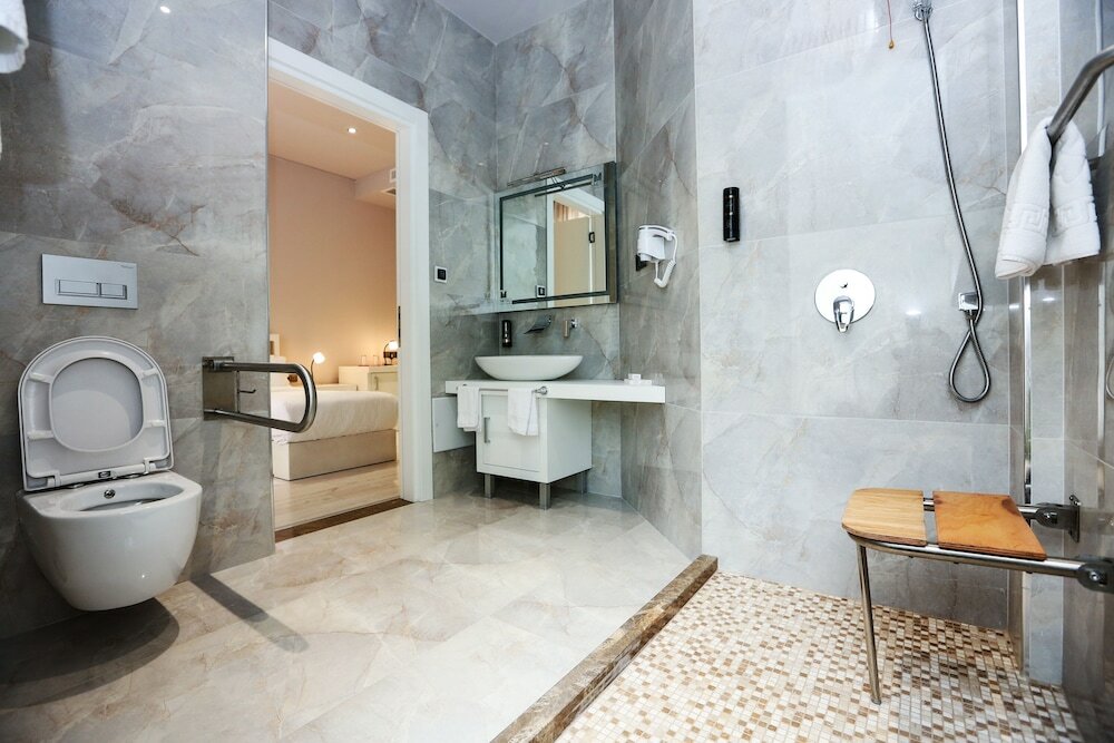 Фото Metro Hotel Tirana