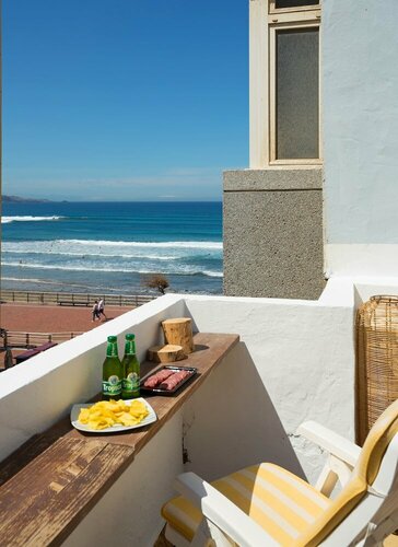 Внешний вид отеля La ventana Azul Hostel в Лас-Пальмас-де-Гран-Канарии, фото 1