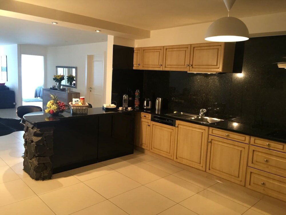 Фото Montreux Lake View Apartments City Centre