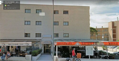Гостиница InmoBooking Elisabet EN primera línea de Mar в Камбрильсе