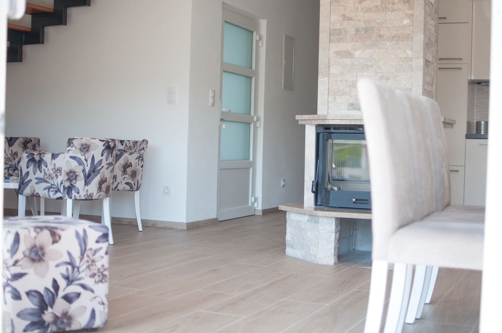 Фото Hvar-Holiday Apartments