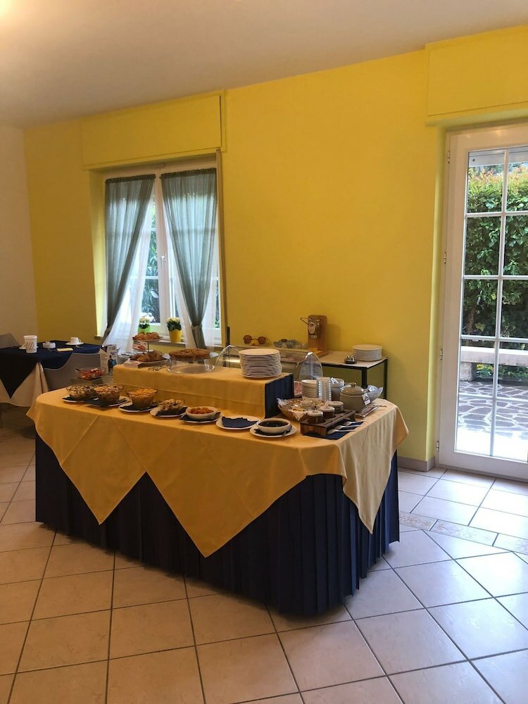 Фото Bike Garnì Villa Maria Torbole