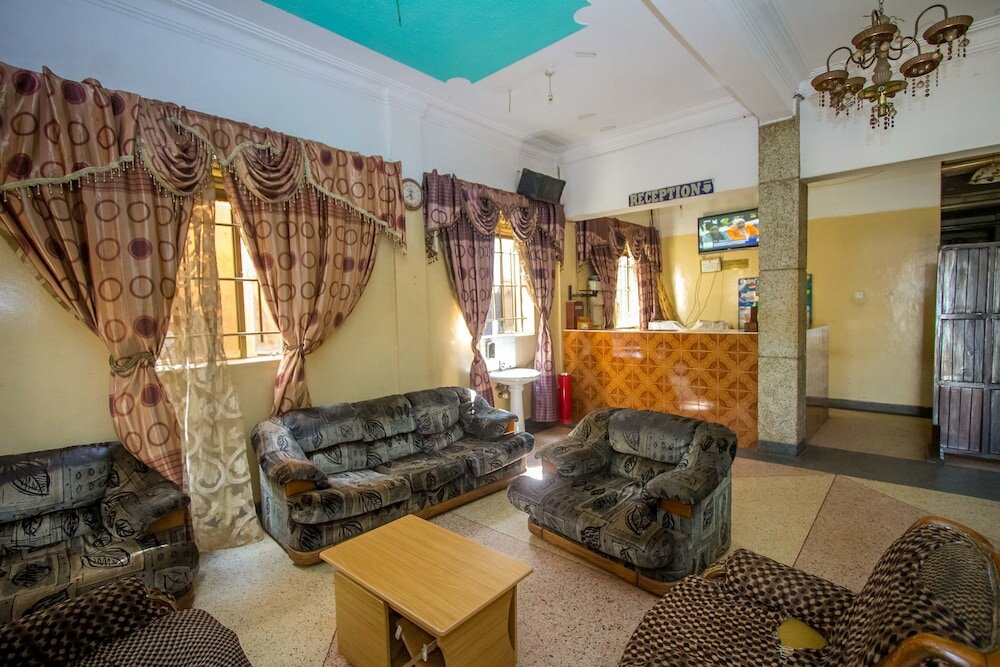 Фото Mwana Highway Hotel Iganga