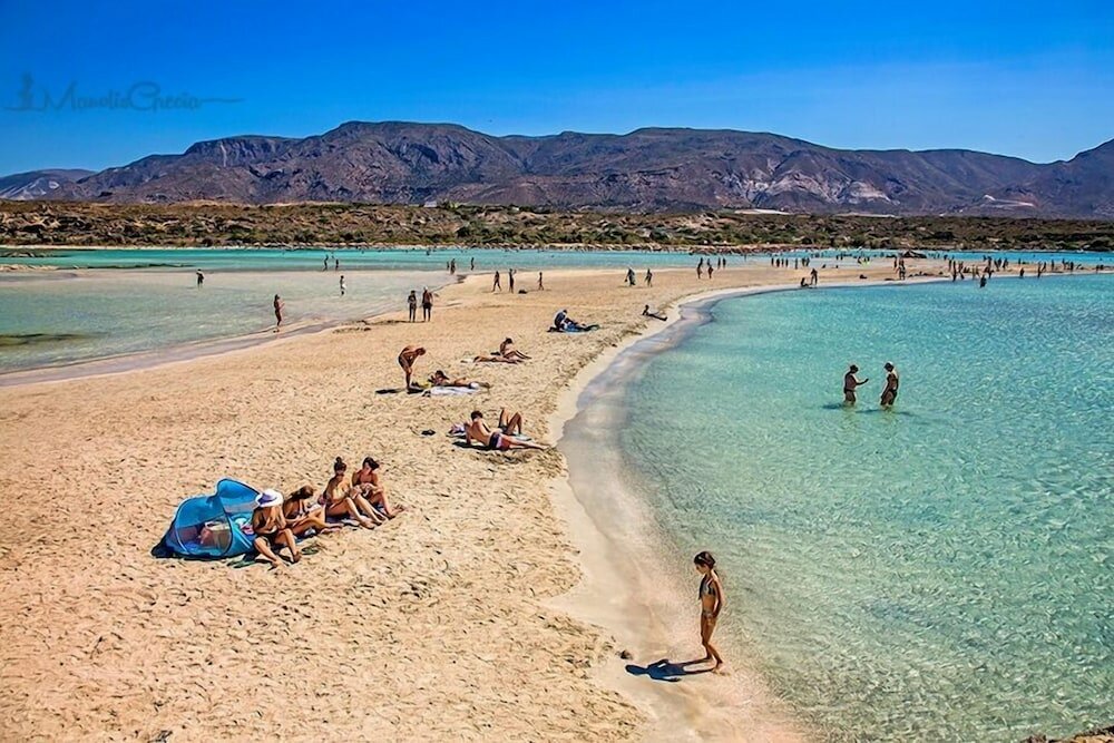 Фото Yakinthos Hotel