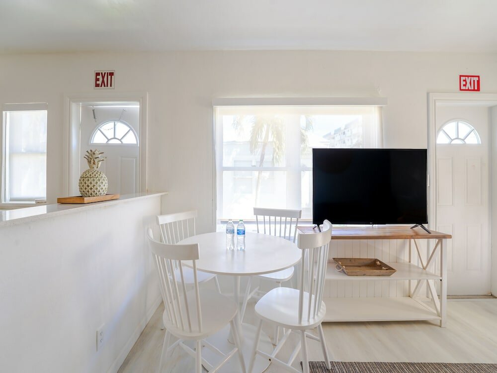 Фото Praia Hotel Hollywood