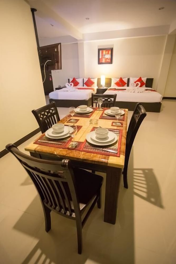 Фото The Elegant Patong