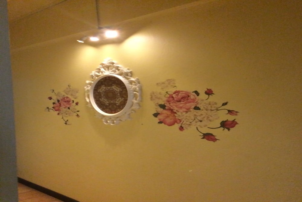 Фото Staying Hostel