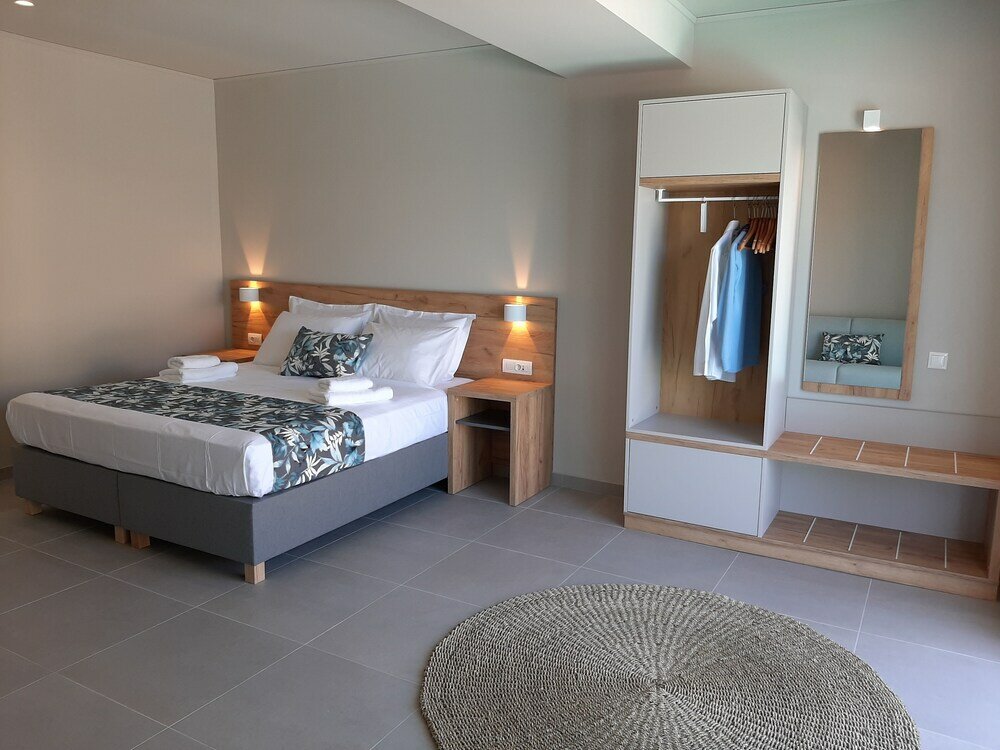 Фото Sarpidon Suites