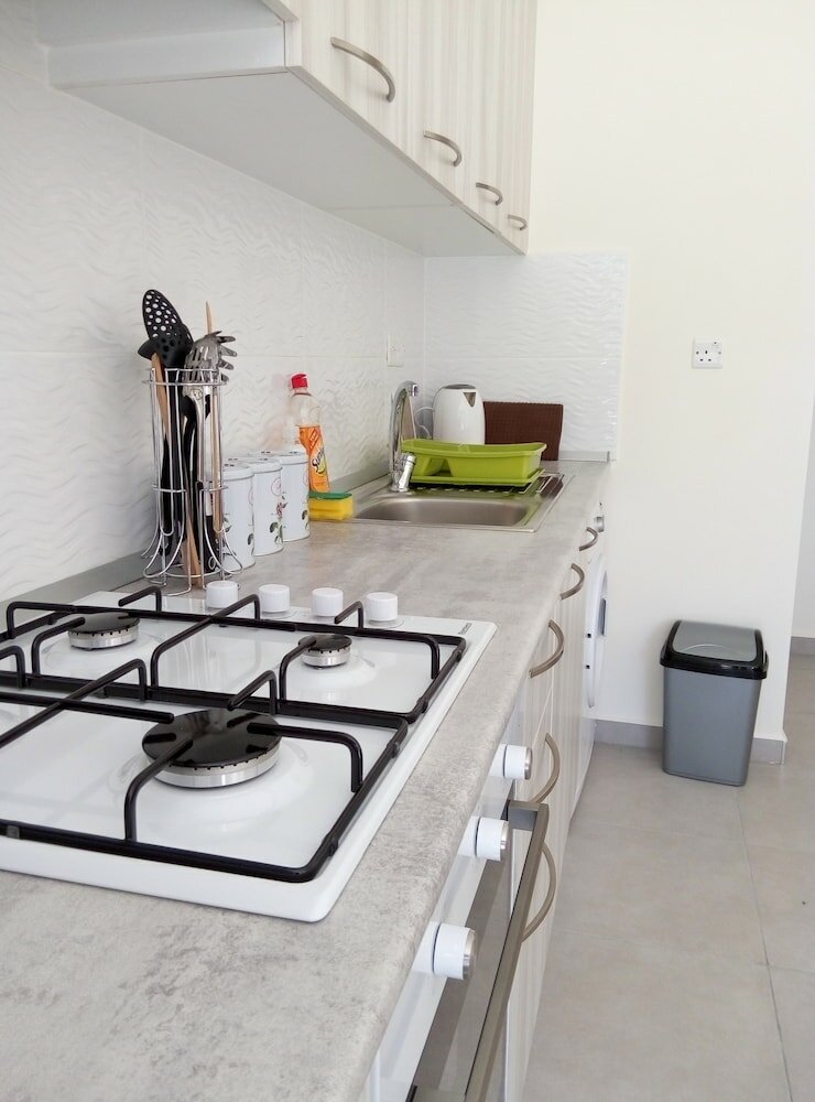 Фото One Bedroom Apartment at Longbeach