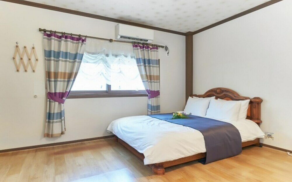 Фото Yeosu Expo Pension Hotel