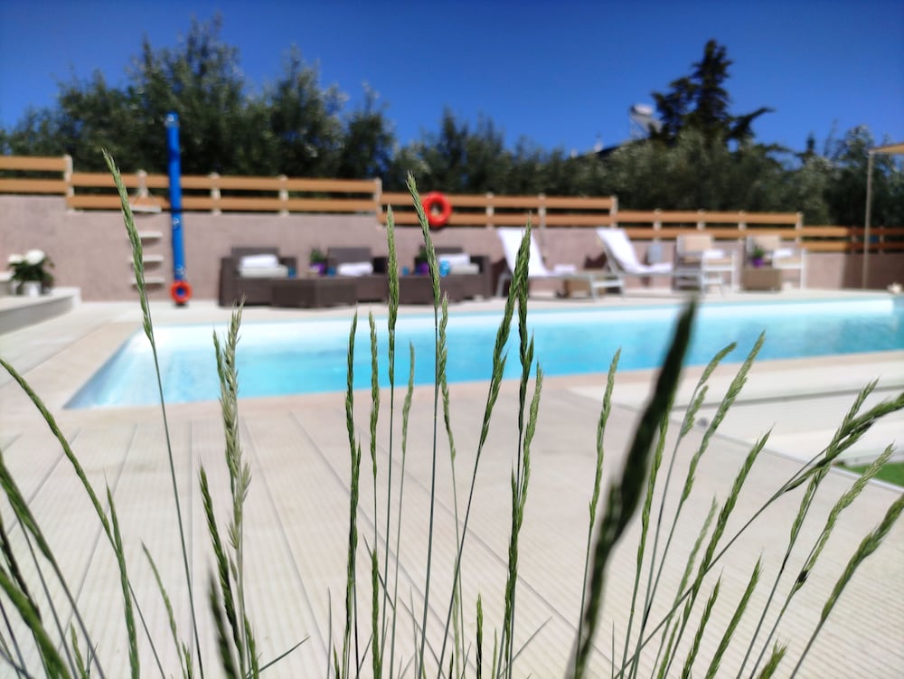 Фото Modular Bungalows With Heated Pool Artemis Greece