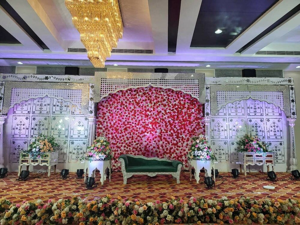 Фото Ratnapriya hotel and resort